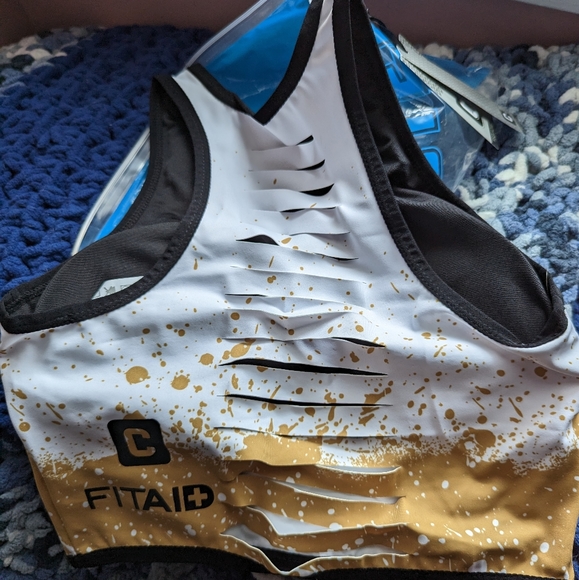 CHESTEE X FITAID Jackie Sports Bra Gold Splatter Size 4 (NWT) - - Picture 3 of 4